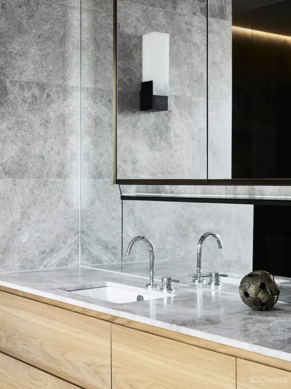 优雅简约的中性住宅