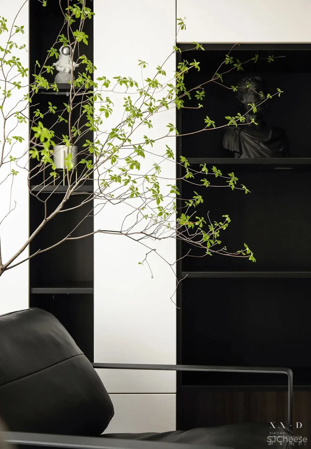 黑白简约,硬朗与温馨的平衡 晓安设计