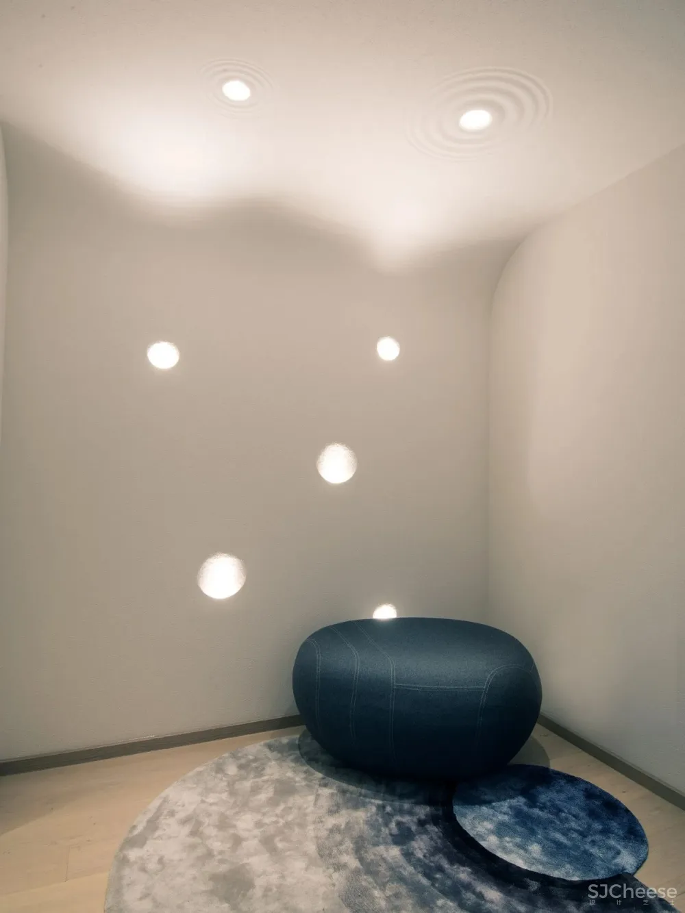 吕爱华新作 倒影