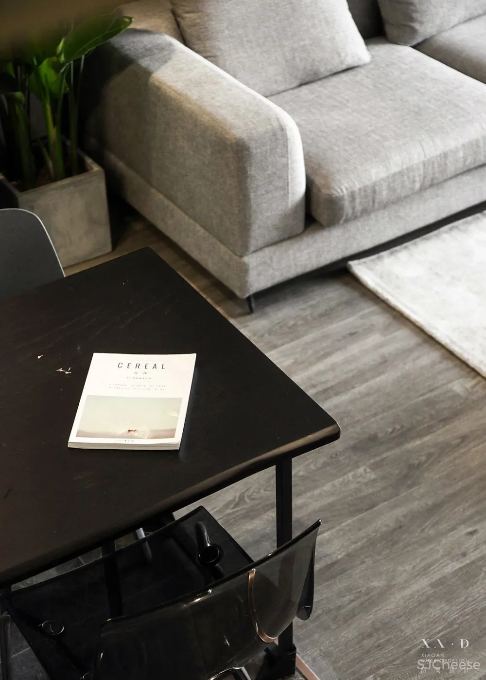 黑白简约,硬朗与温馨的平衡 晓安设计