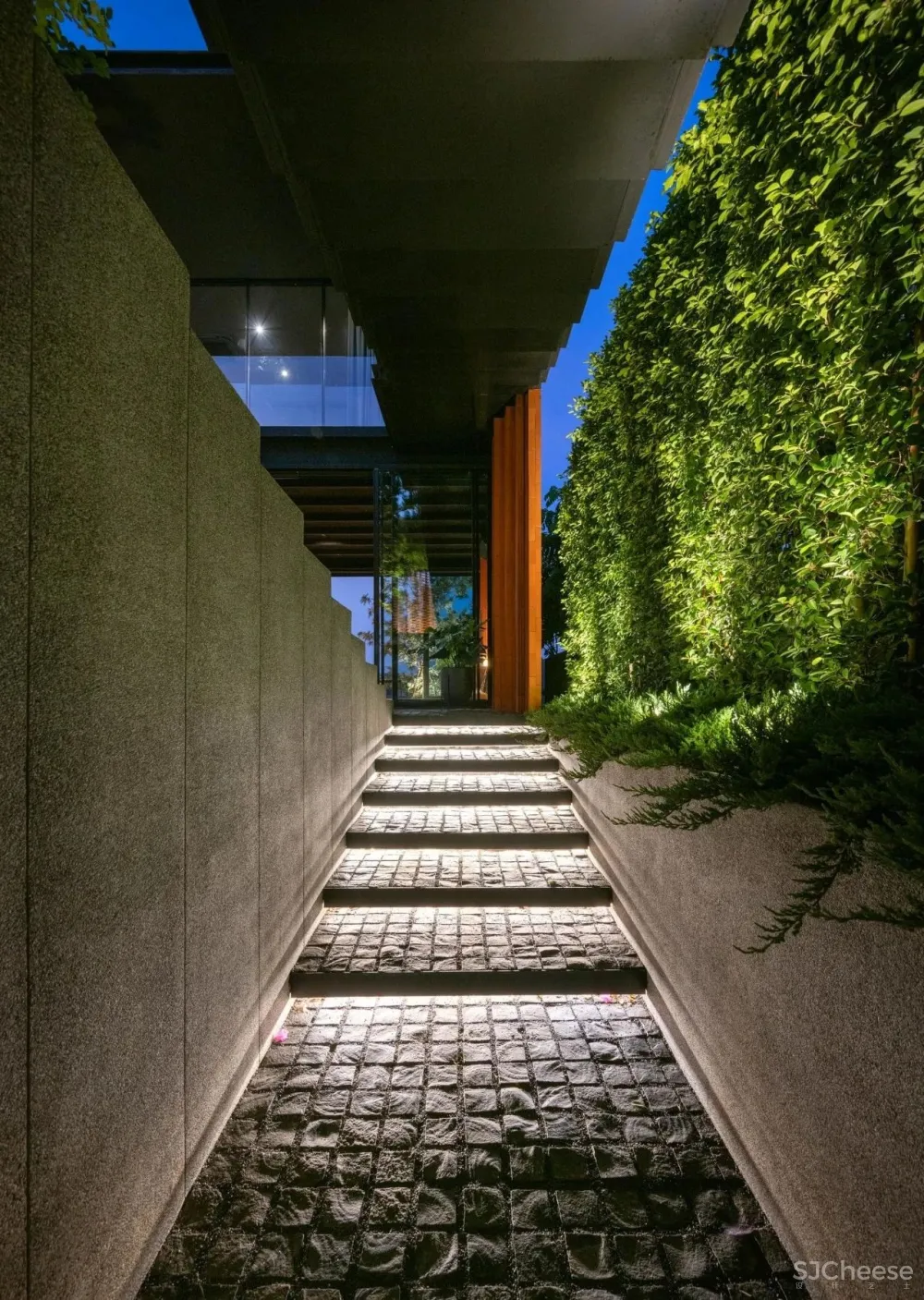 曼谷570㎡临湖别墅 WARchitect Studio