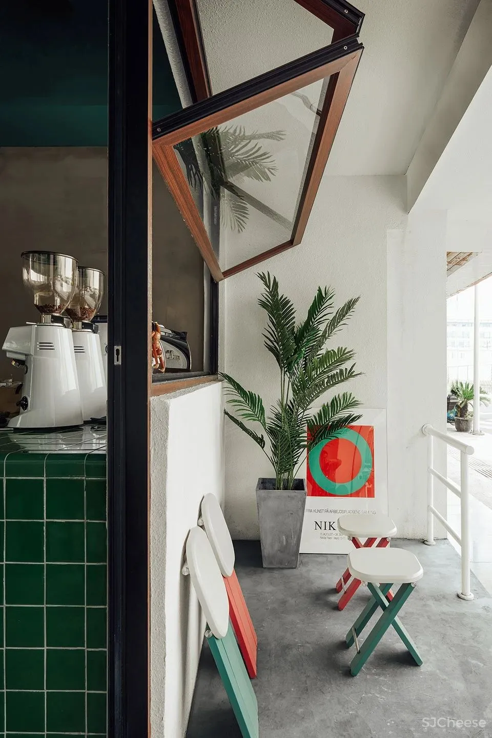 新作 胡扯咖啡——红与绿的碰撞,苏州 王媞