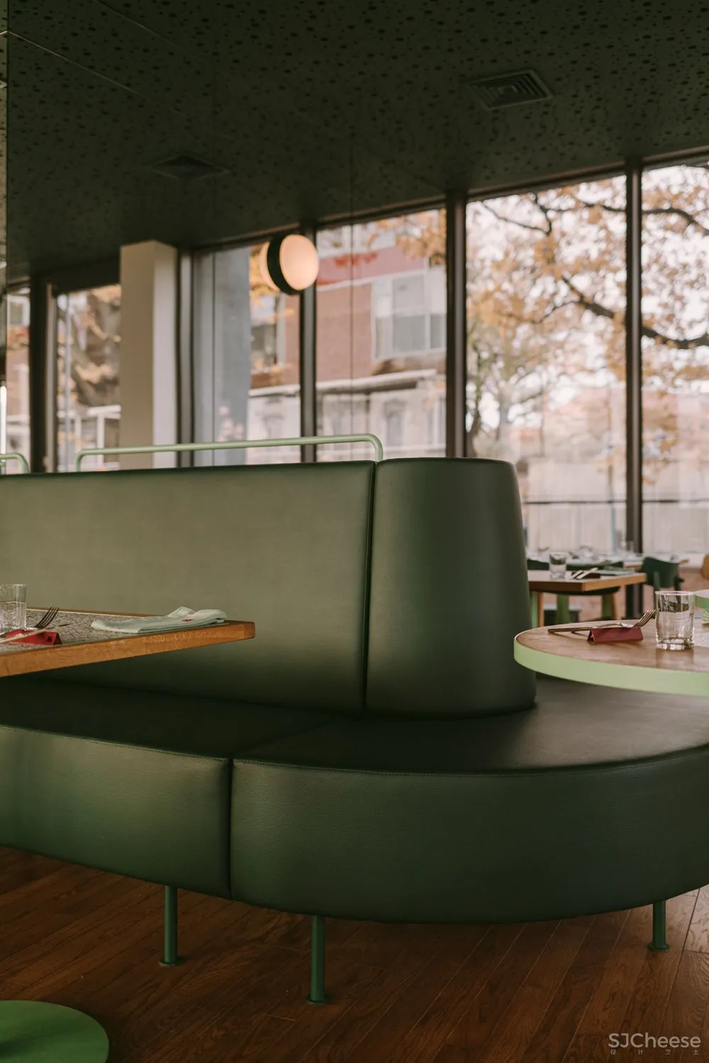 BUCK.STUDIO的MARTIM餐厅将葡萄牙的味道带到弗罗茨瓦夫