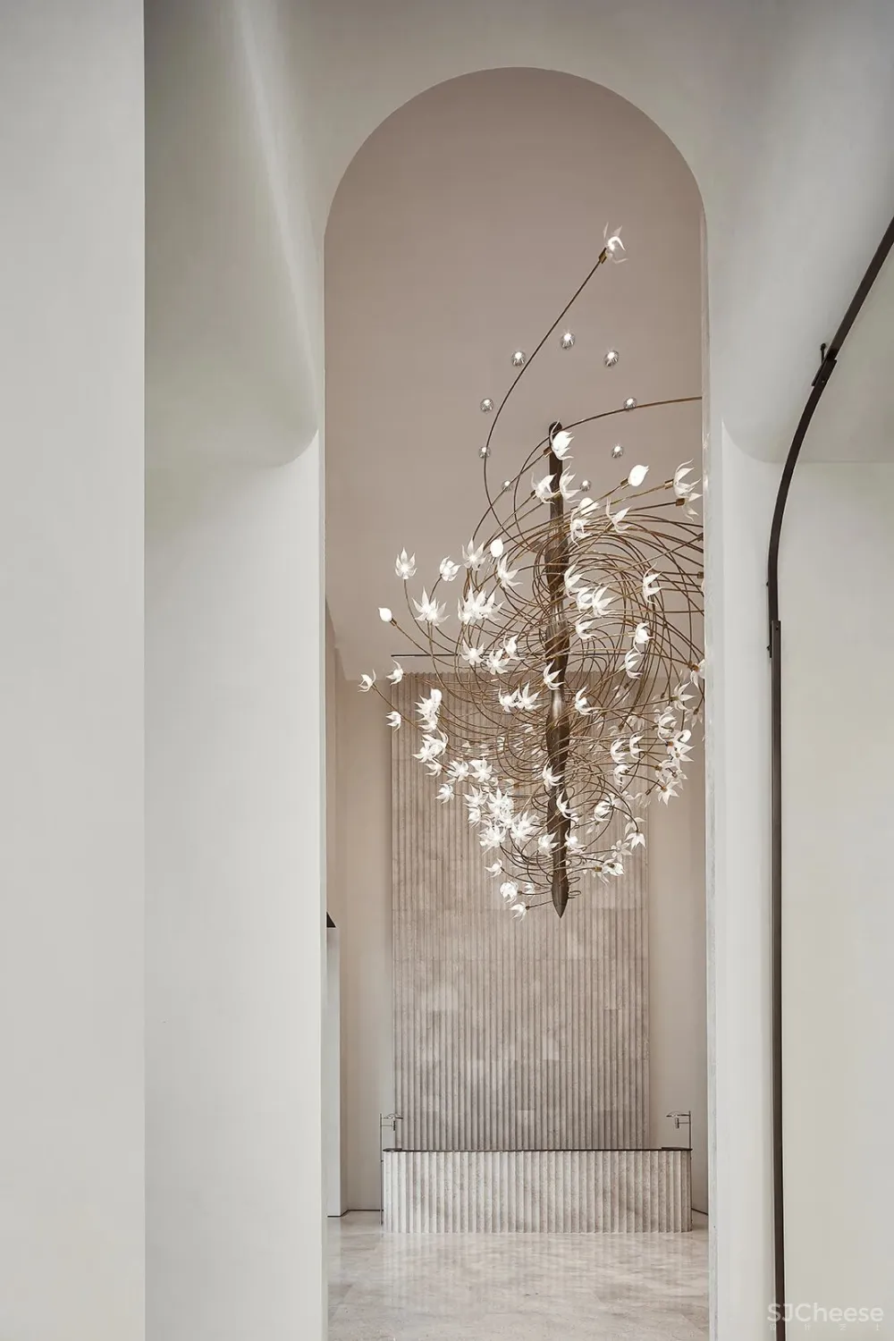 G ART 集艾：反潮流的白，探寻纯粹极简的艺术灵性