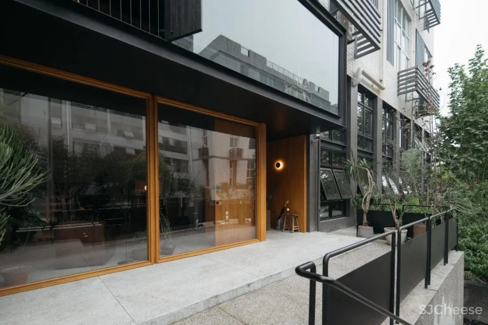 利物因：是酷到没边儿的家具馆，更是爱与自由的据点