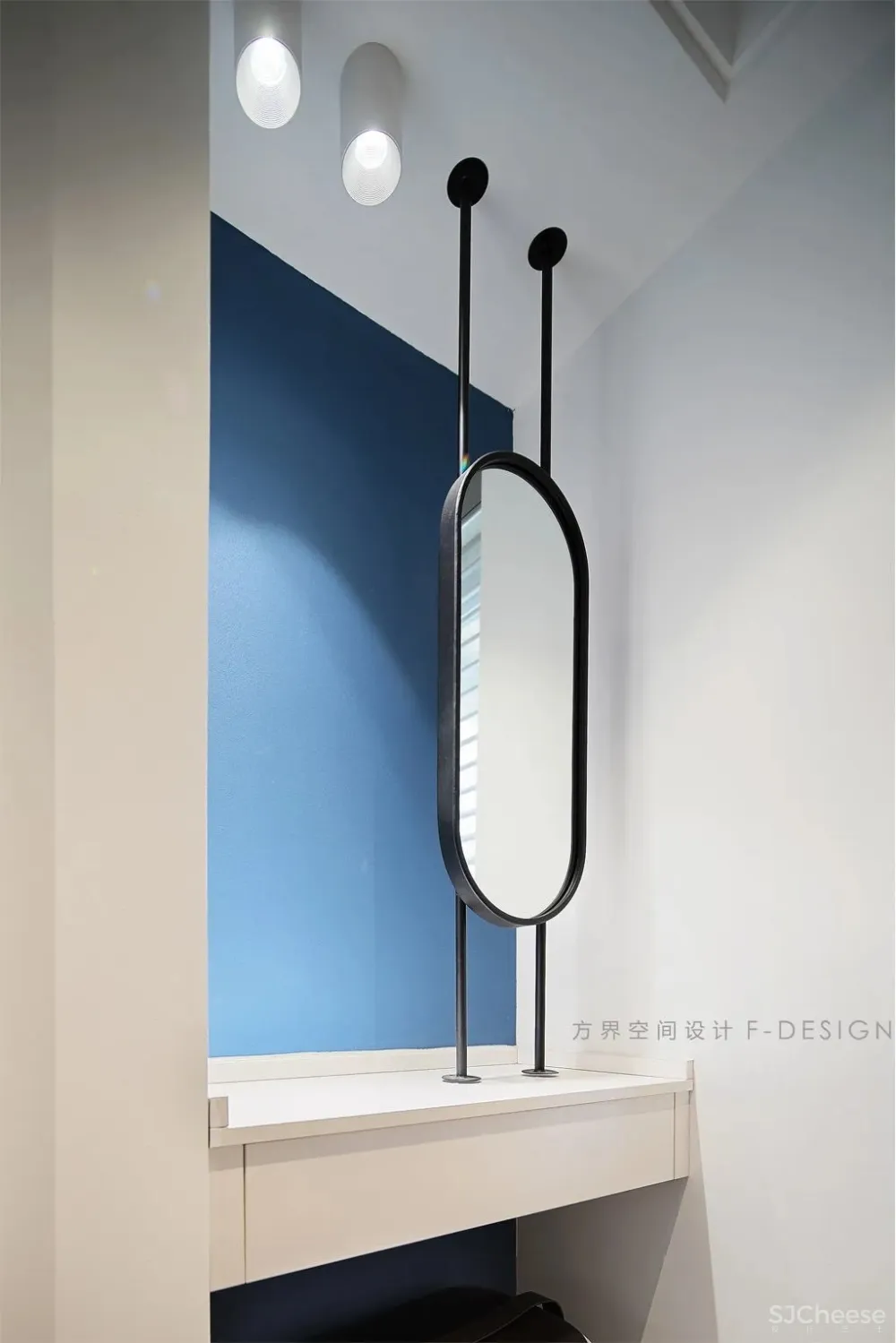 方界空间设计 与黑白对话的110㎡现代都市美学家