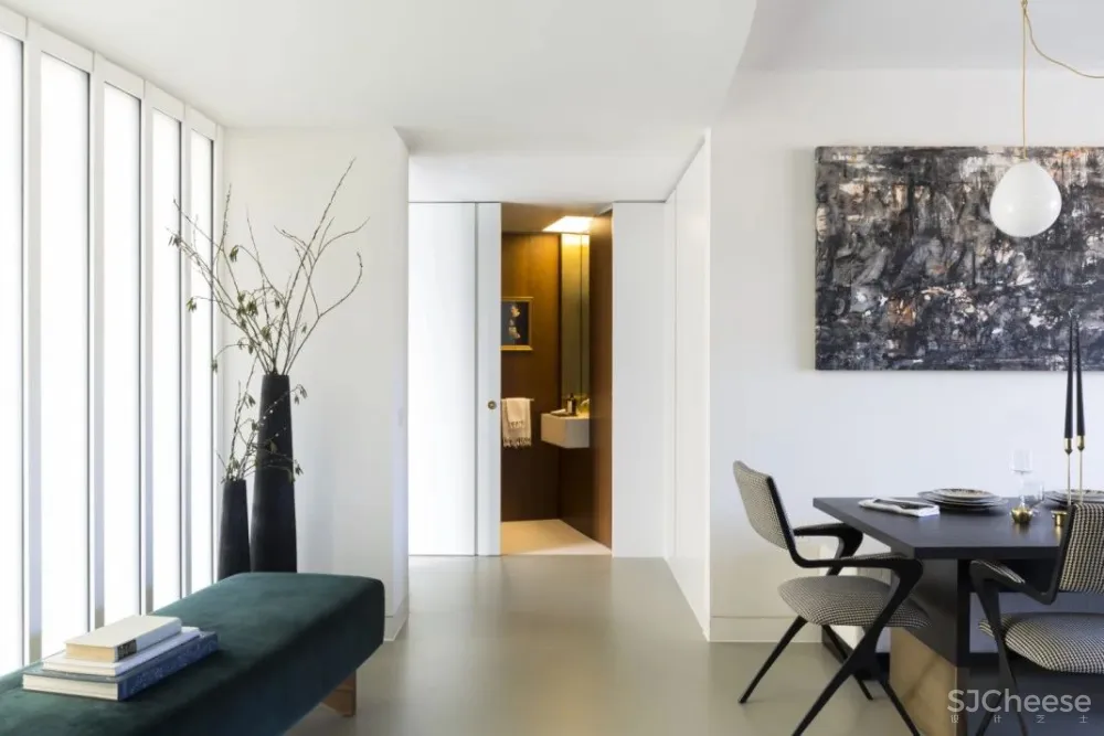 伦敦那个煤气包爆改的公寓,顶层复式样板房公开了,一套卖7000万