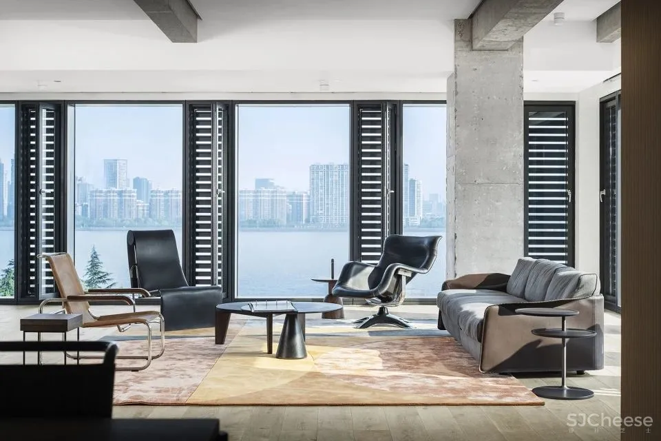 新作 凌笛OFFICE：重现旧工业时代质感 万境设计