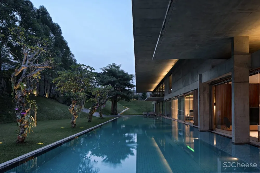 我在印度尼西亚万隆的安德鲁·马丁(Andra MATIN)