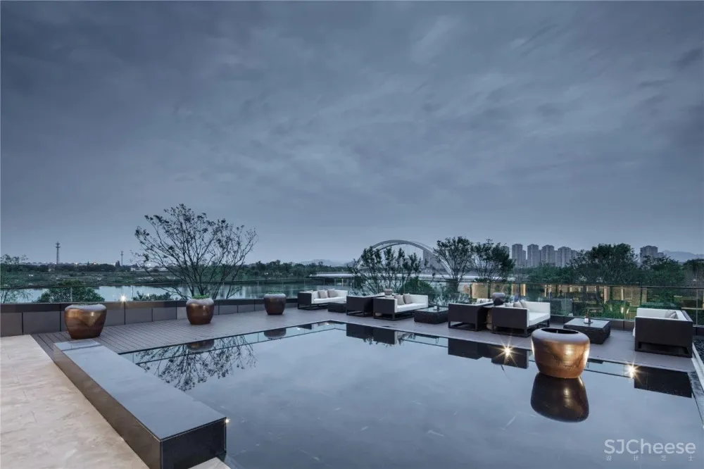 凌子达新作 疏影横斜间,延续空间的静雅