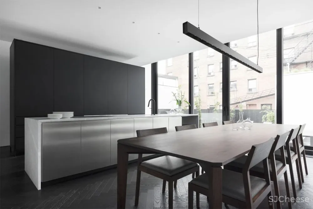 有色彩洁癖的设计师，设计的家居是什么样的？