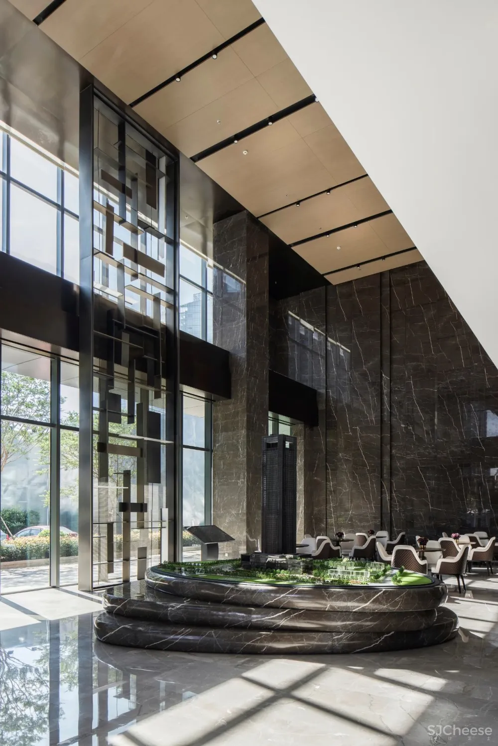 有序与无序之间的完美融合