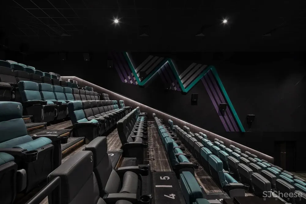 OFT × 香港iSQUARE英皇戏院：影院变身记