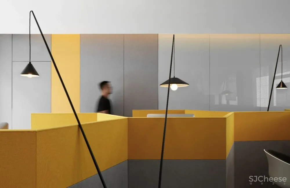 衍筑设计:构建现代别墅办公新概念