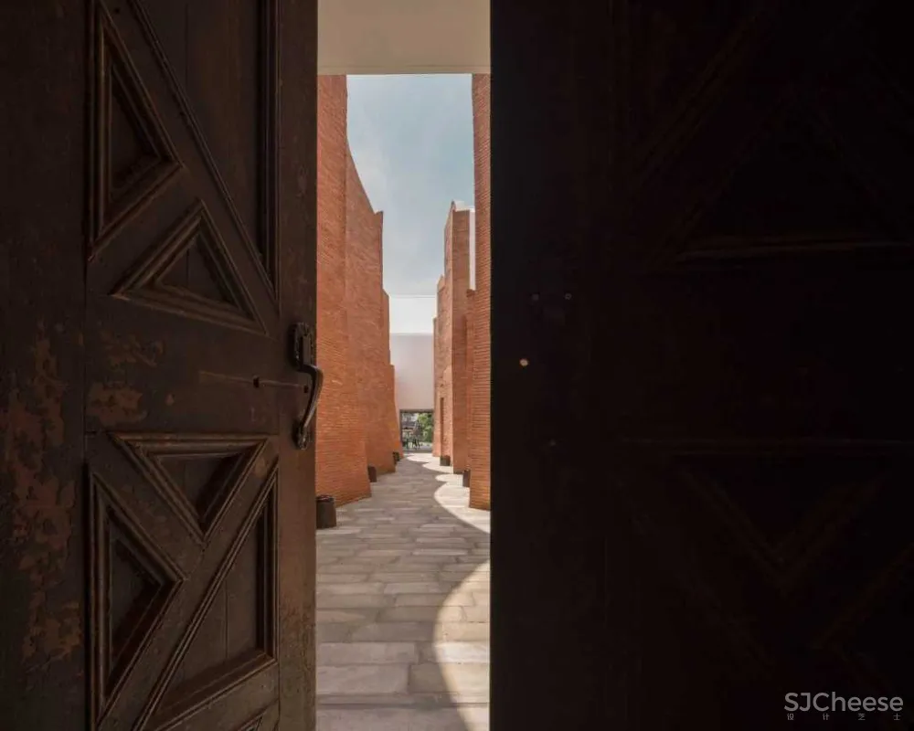 Onion-用红砖在泰国湄南河边营造的2家度假酒店!