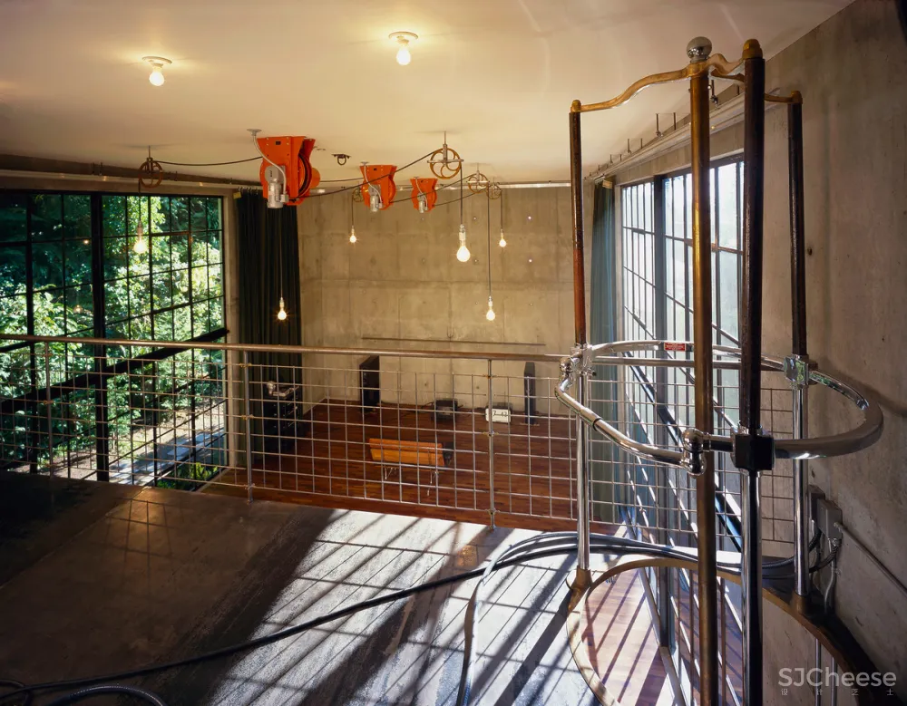 他设计的10栋别墅,每一个都“机关算尽”太酷了!