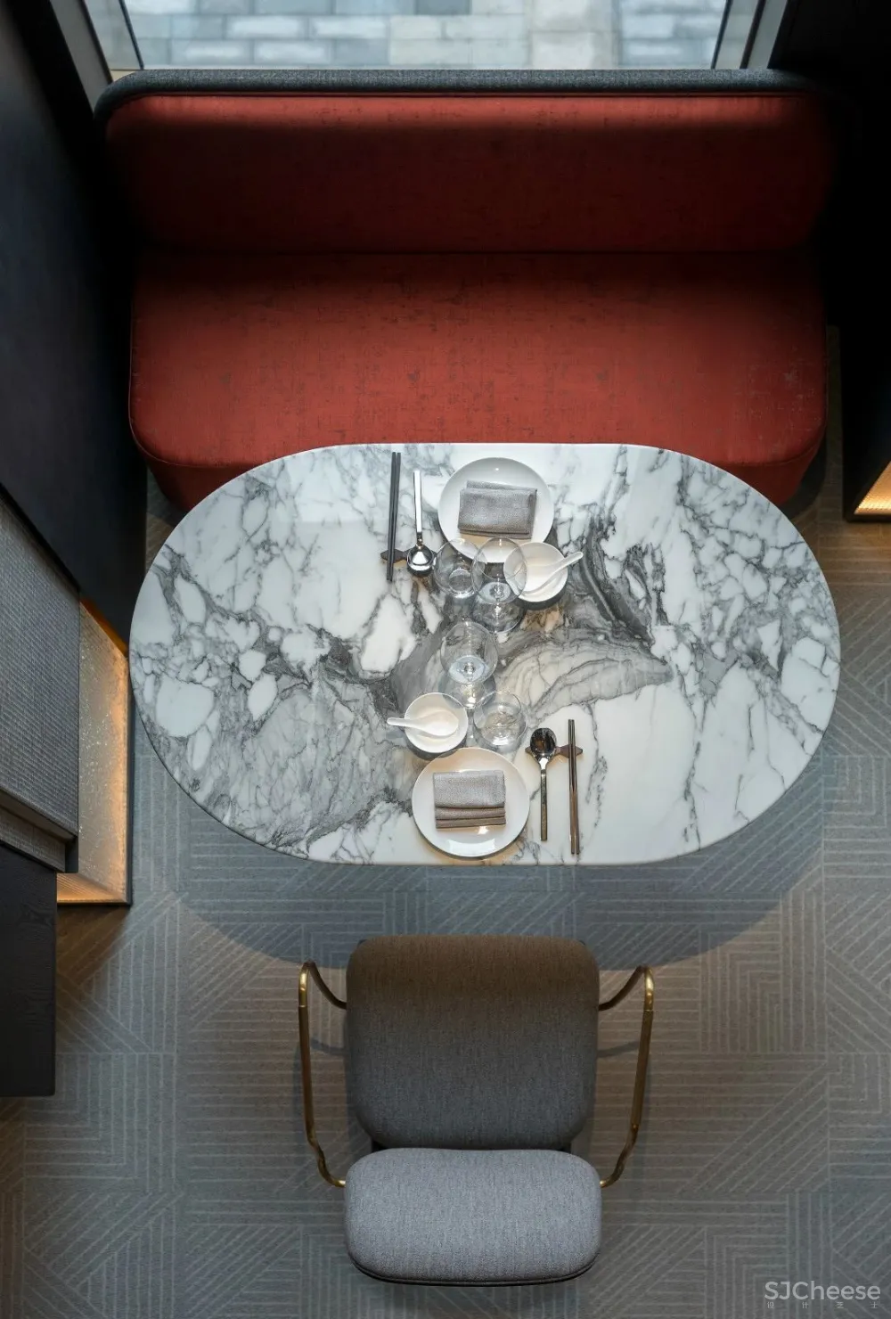 蜂鸟设计:续航14年,他们创作的餐饮空间“很超纲”