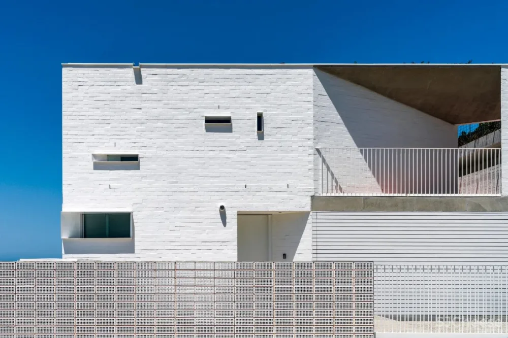 Renato DEttorre Architects丨超酷的海景别墅,深邃于空,容纳万境