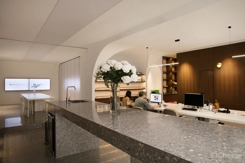 最新 | YELLOW PENCIL TEAM OFFICE,简约风格事务所