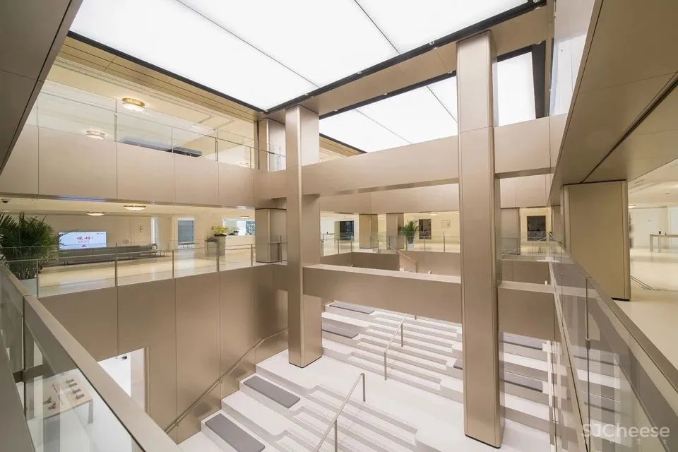 新作 华为全球旗舰店,上海 ARUP奥雅纳工程咨询(上海)有限公司