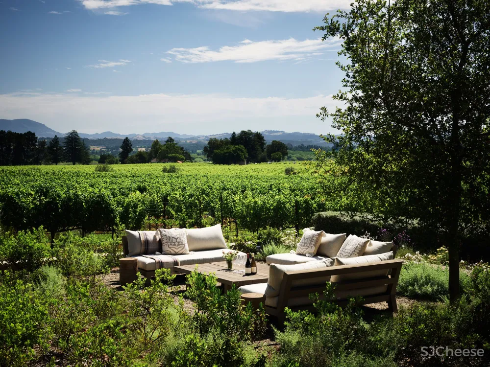 首发 | 加州的花卉酒庄以优雅的氛围拥抱大自然