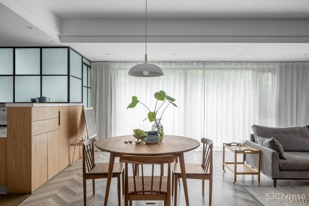 方界空间设计 与黑白对话的110㎡现代都市美学家