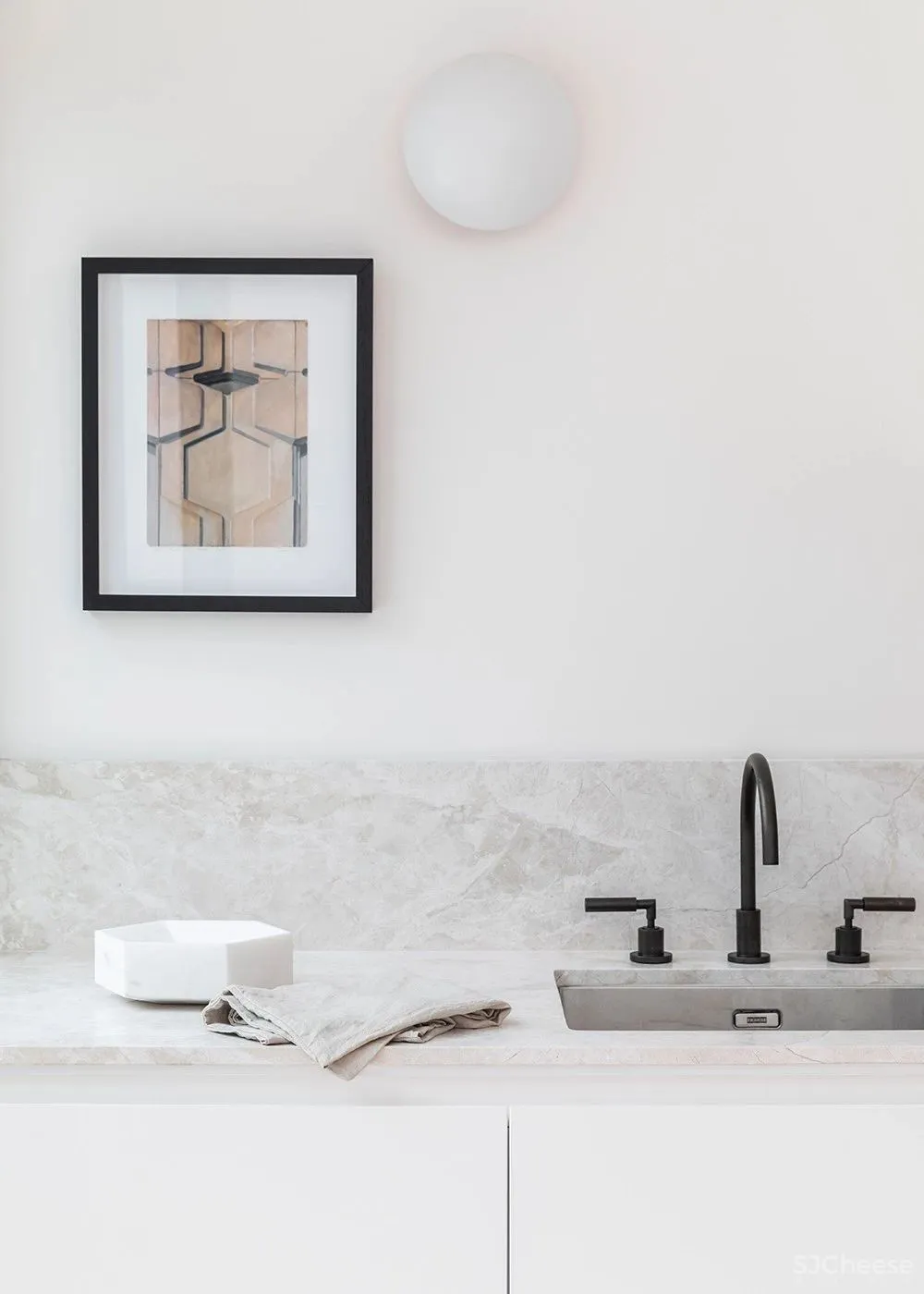 老房改造，一面石头墙美了整个家！