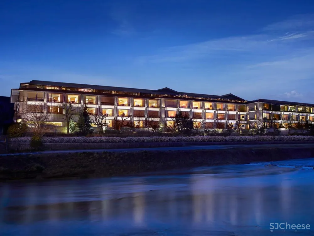 鸭川河畔望东山 I 京都·丽思卡尔顿酒店