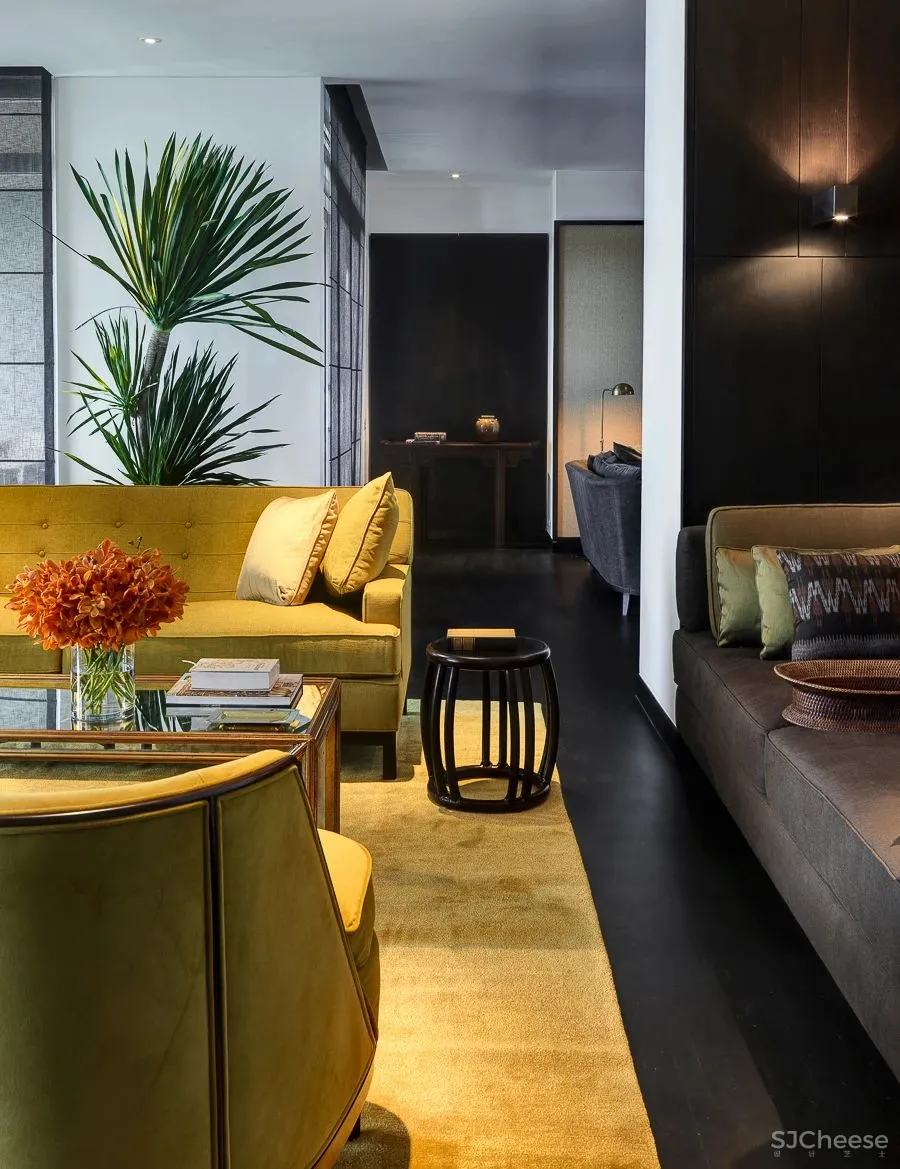 他曾与Kerry Hill 一起设计安缦伊沐,自然朴质的极致呈现