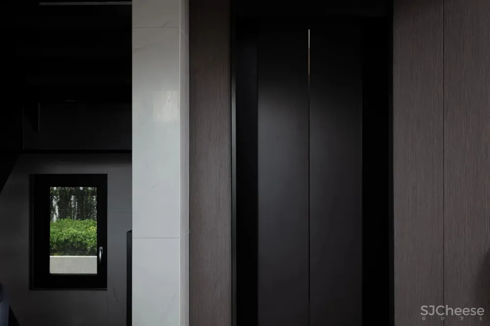 830㎡黑白四层独栋别墅,简约奢华彰显高级质感!