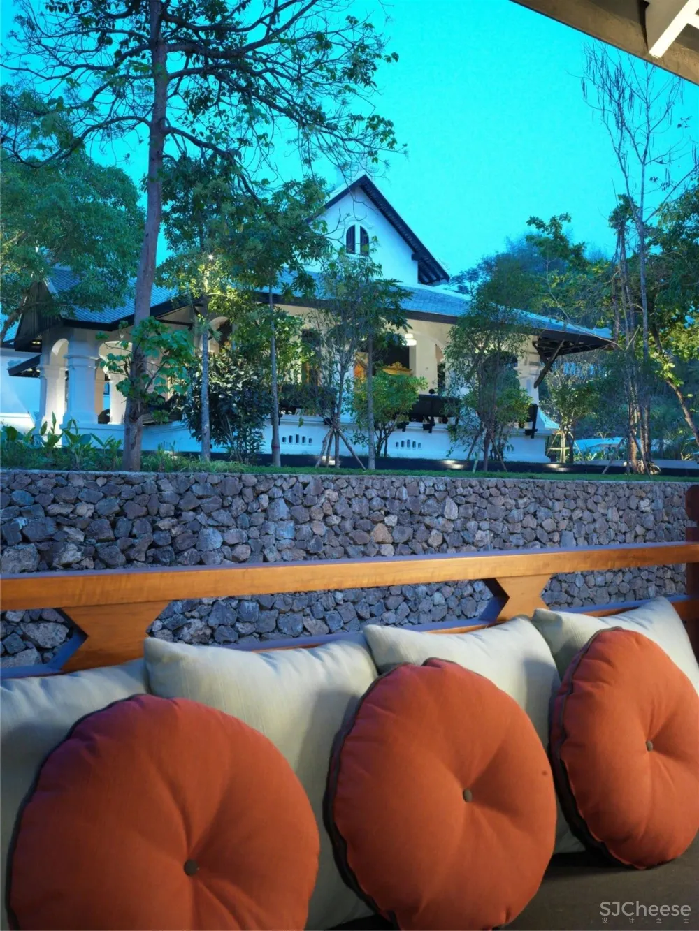 世界级设计大师 Bill Bensley :酒店设计作品