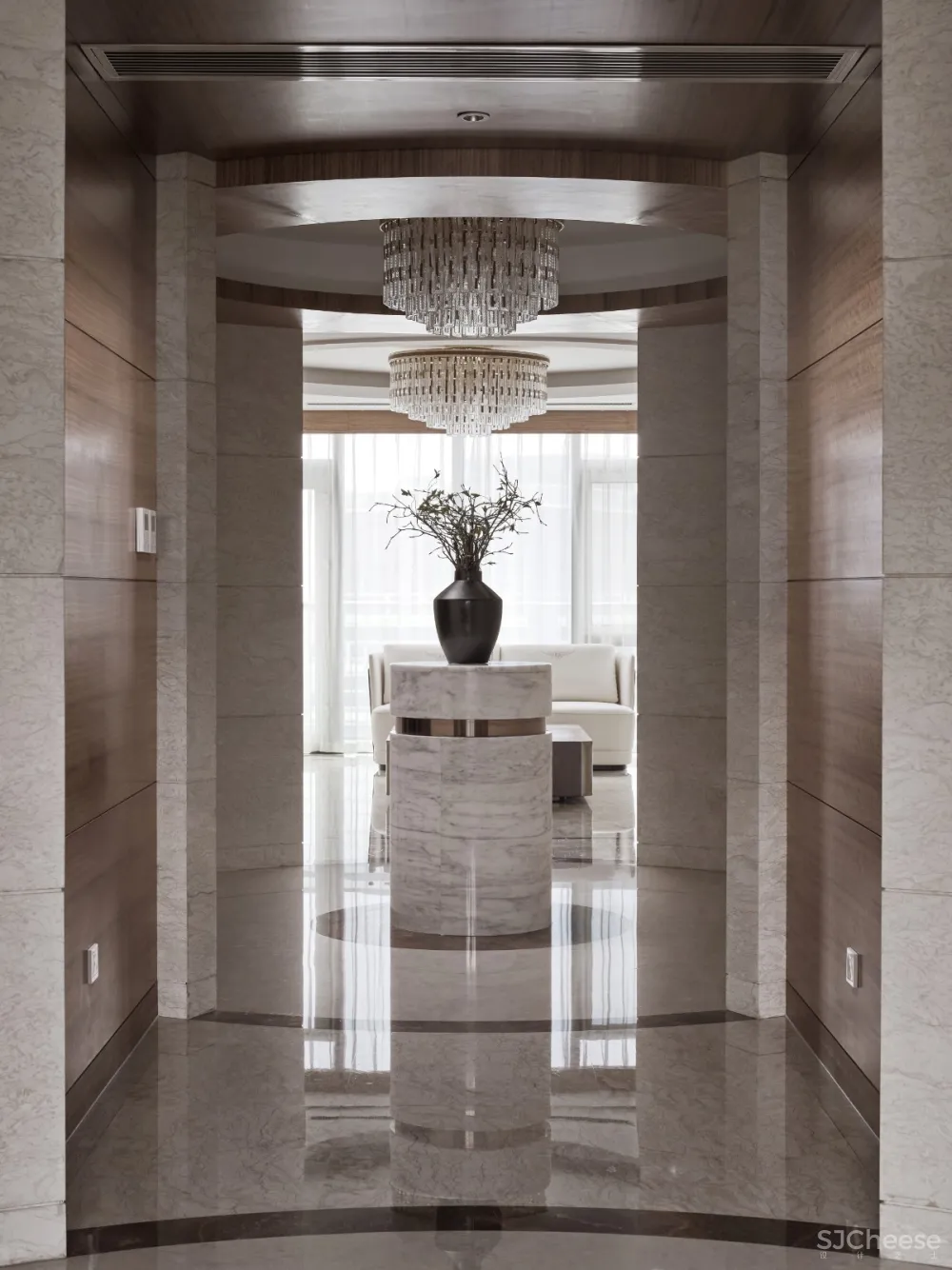 和洛空间设计 700㎡木质栖所，诠释耐人寻味的港式精致!