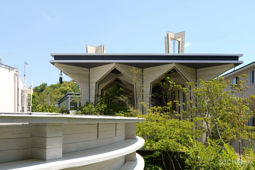 日本设计的幼儿园食堂,还能开生日趴,有员工休息区,空间利用到了极致