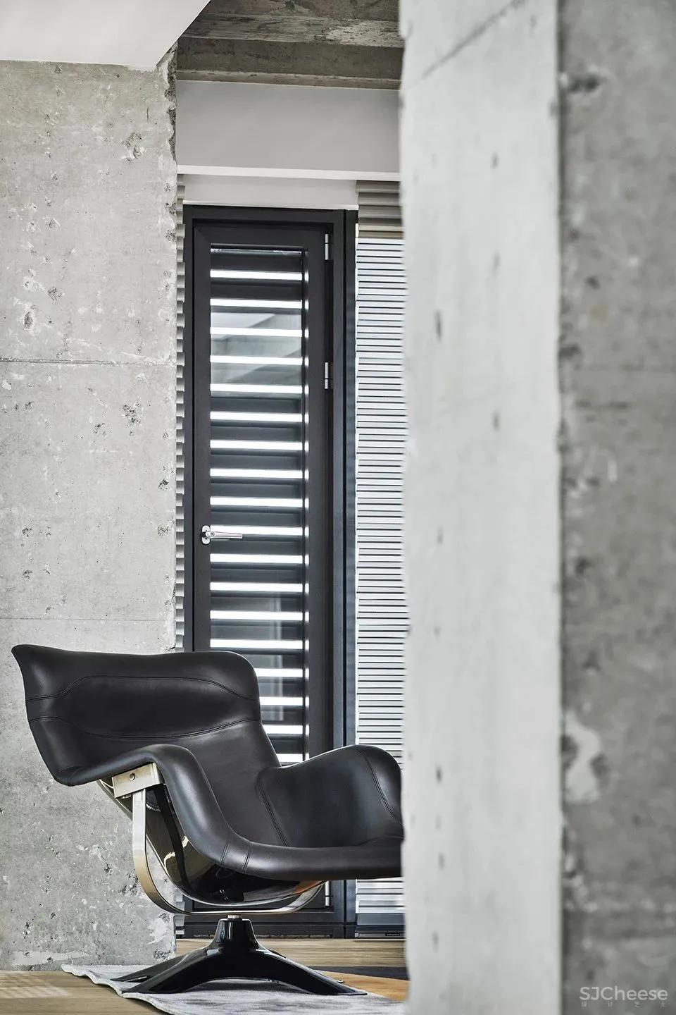 新作 凌笛OFFICE：重现旧工业时代质感 万境设计