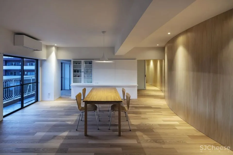 光滑墙壁屋 suzuki architects