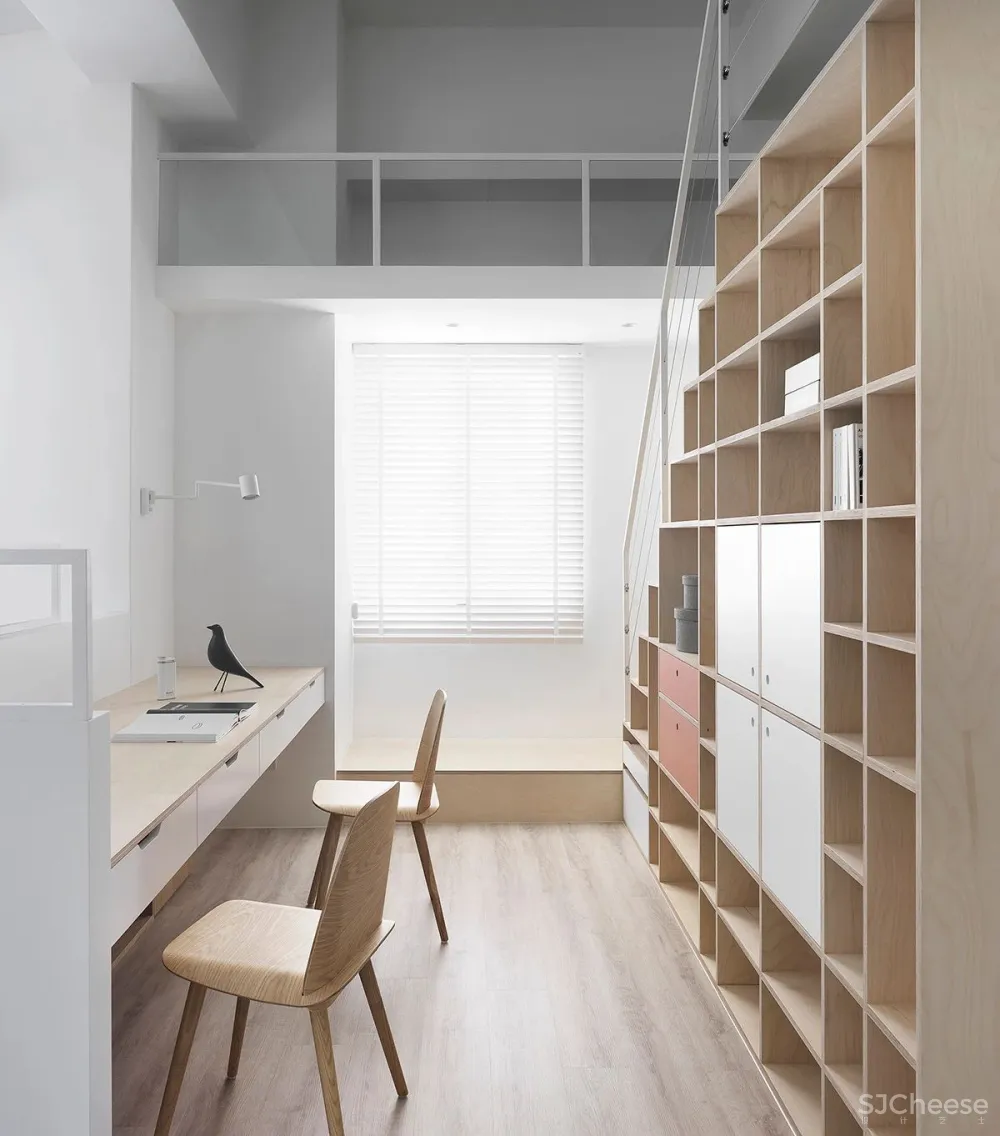 148㎡住一家四口,纯白墙面 桦木层板,打造自然无拘的家