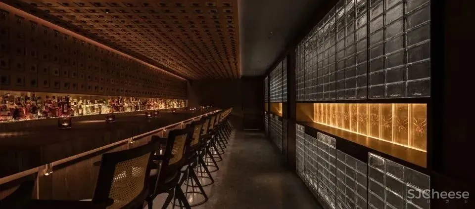 藏匿于热闹街区的秘密酒吧 |向域设计事务所