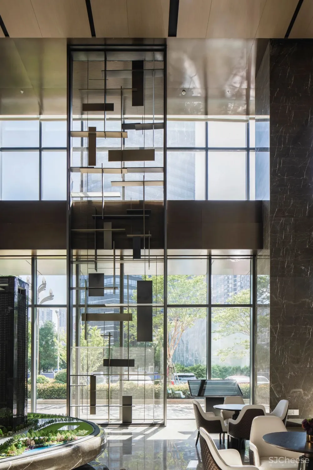 有序与无序之间的完美融合