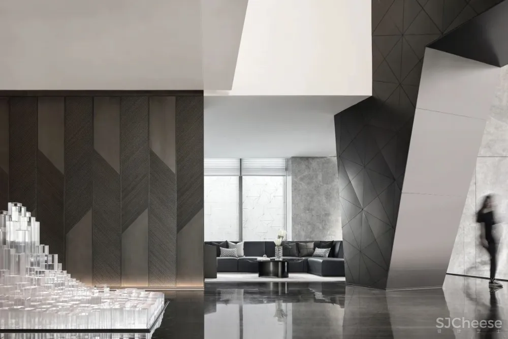 低调、克制,演绎超凡脱俗的高雅格调!