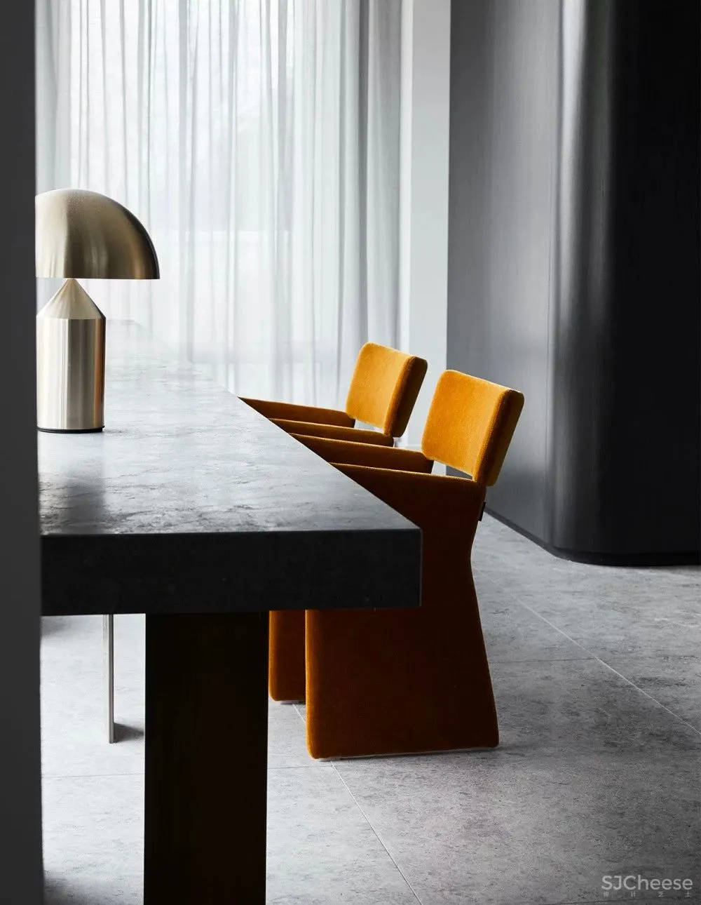 黑与白,温柔与质感的平衡