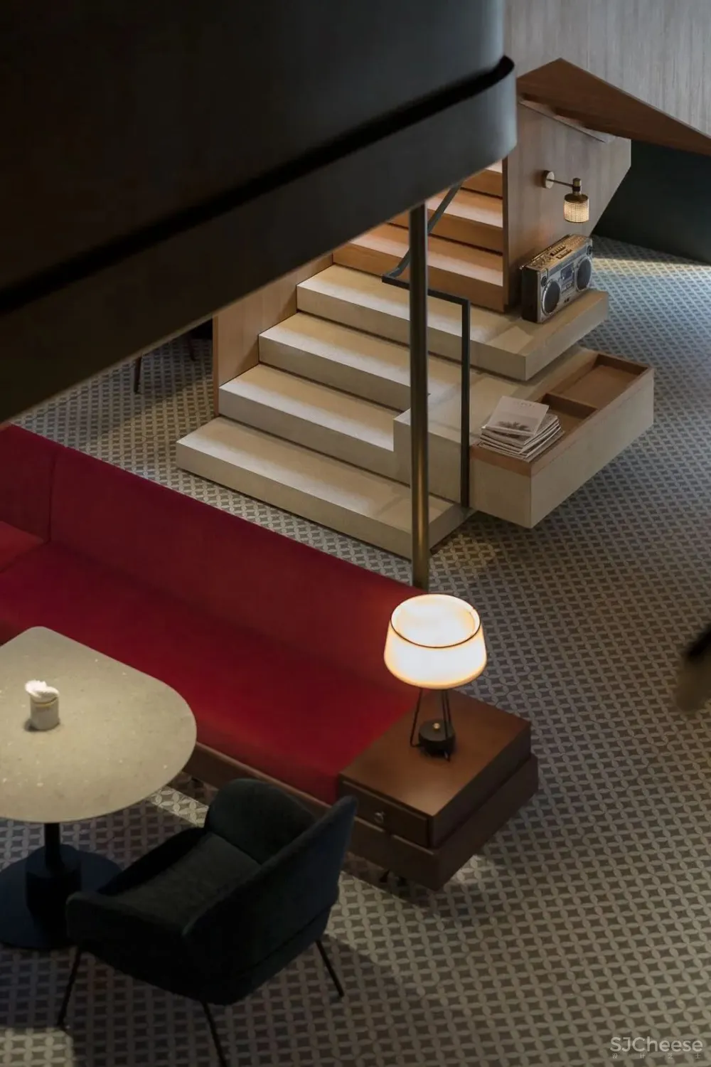 蜂鸟设计:续航14年,他们创作的餐饮空间“很超纲”