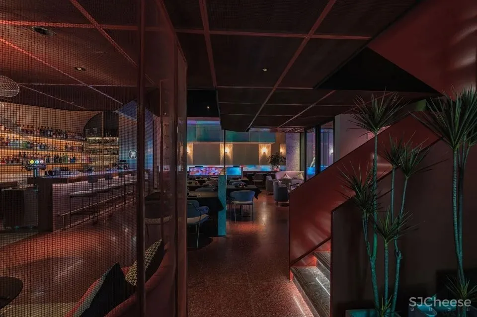 醉东餐厅 上海博纵建筑工程咨询有限公司