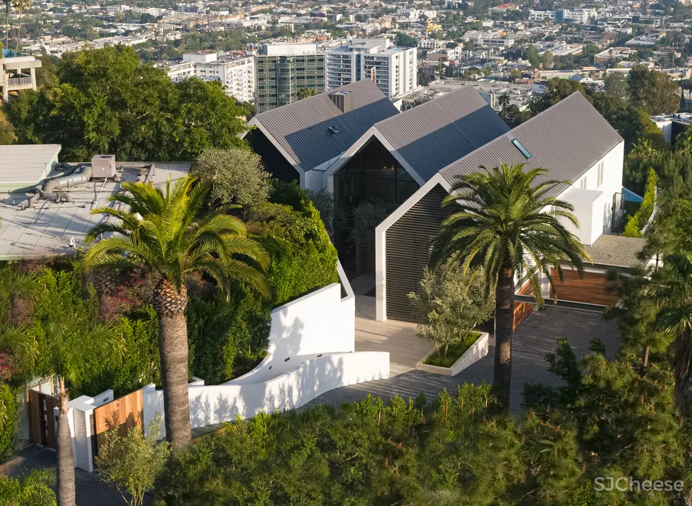 卖 2.4 亿的“农舍”，这是我见过最简洁的豪宅