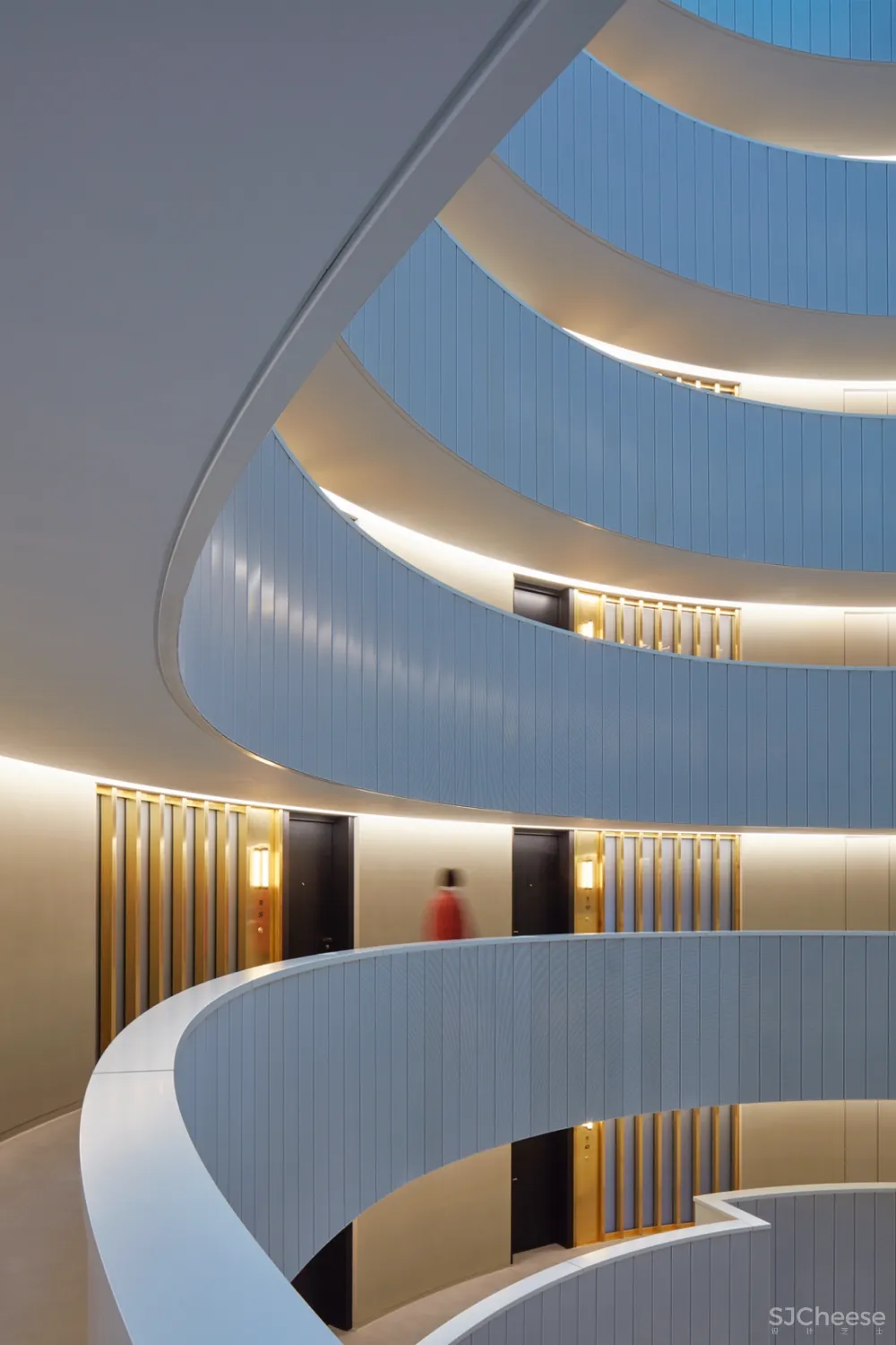 伦敦那个煤气包爆改的公寓,顶层复式样板房公开了,一套卖7000万