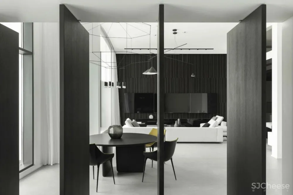 黑白极简顶层公寓，打造一流的低奢气场!