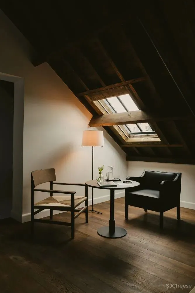 比利时修道院改造的August酒店-古典主义与现代元素的碰撞!