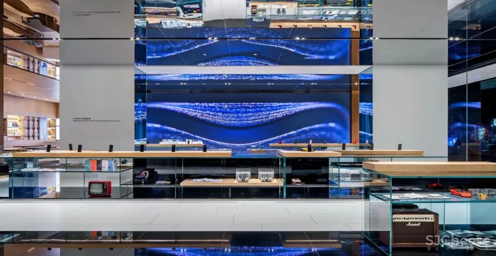 DOMANI 东仓:北京 OPPO 超级旗舰店 · 自然发生