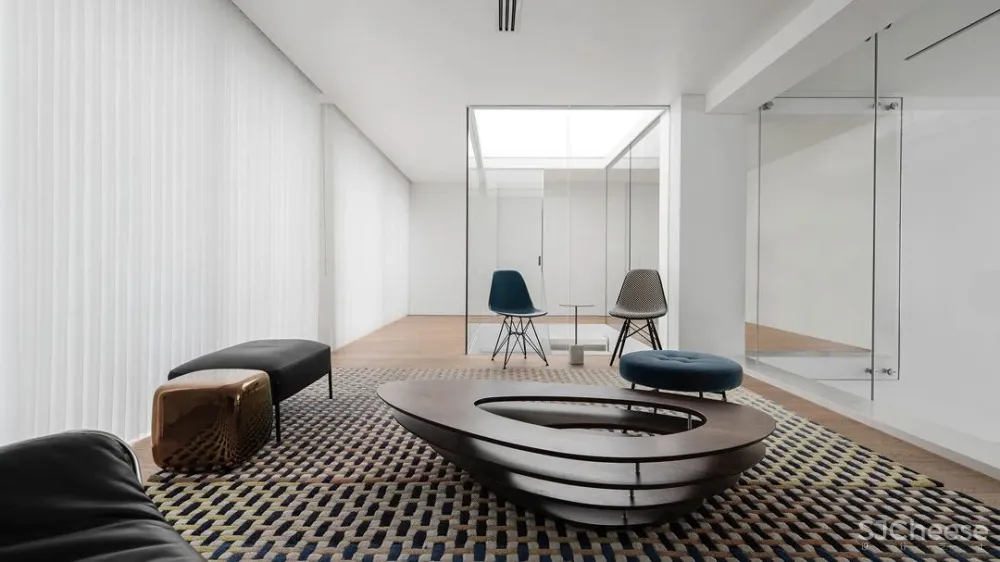 这位明星家!320㎡顶层复式,拆出大平层,超飒超有品!