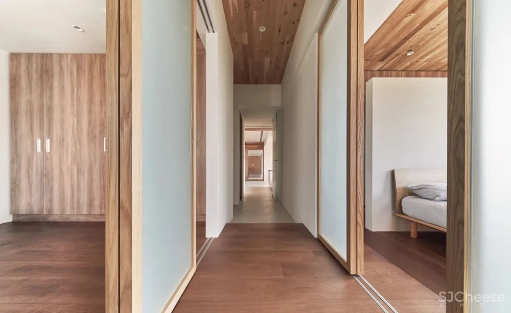 224.4㎡老宅改造:佛系清雅宅,原木自然居