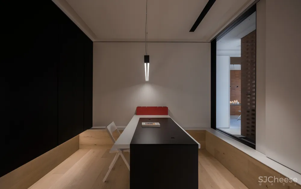 FF STUDIO:红墙之下,“度假式”办公空间